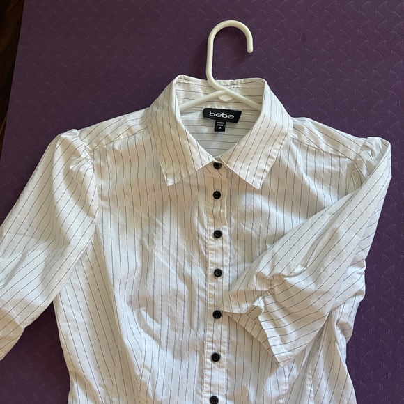 Bebe shirt like new - Picture 4 of 5